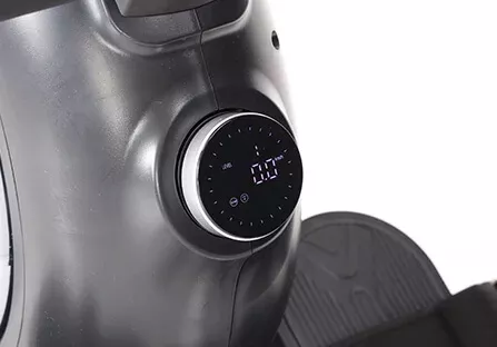 Гребной тренажер Genau RW500 Hydro