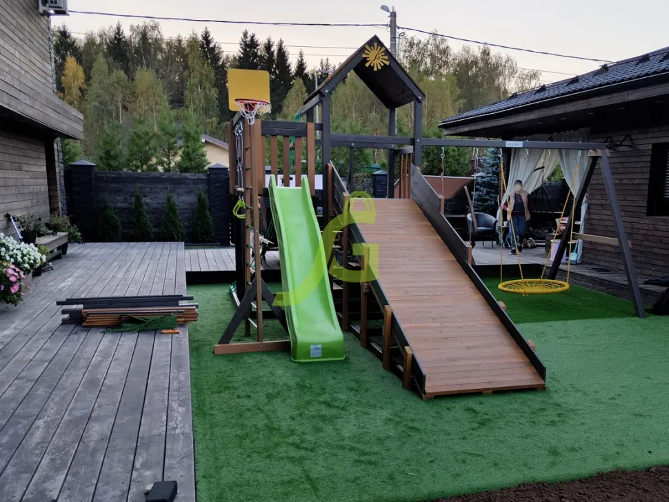 Всесезонная площадка IgraGrad C с балконом мод.1 SF