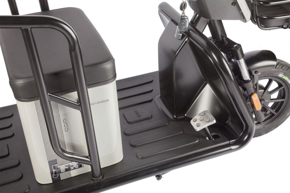 Электротрицикл Wanshida LC300 60V1000W