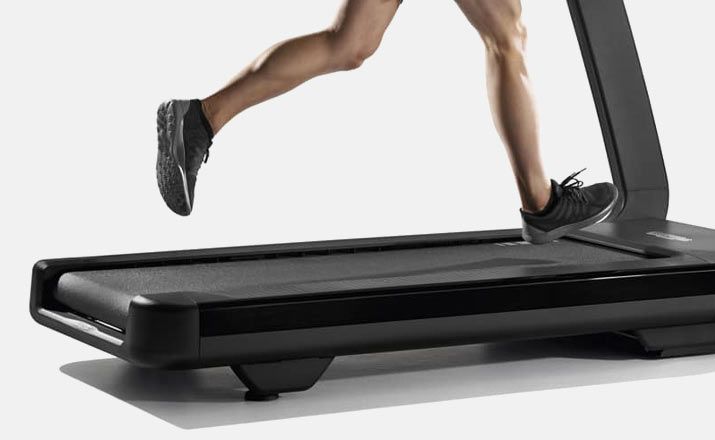 Беговая дорожка TechnoGym Artis Run Live