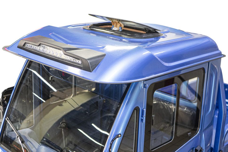 Грузовой электротрицикл Rutrike КАРГО Кабина Универсал 1500 (60V1000W)